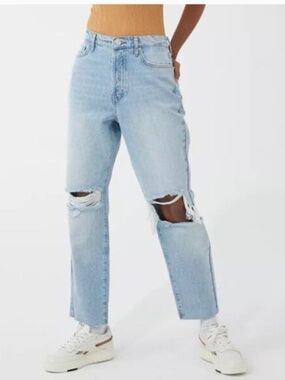 BDG Urban Outfitters Women’s Slim Straight Denim Jean
